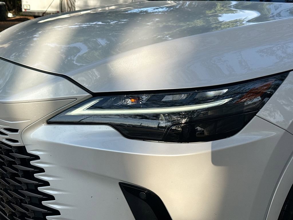 Used 2024 Lexus RX 350 FWD w/ Technology Package image 9