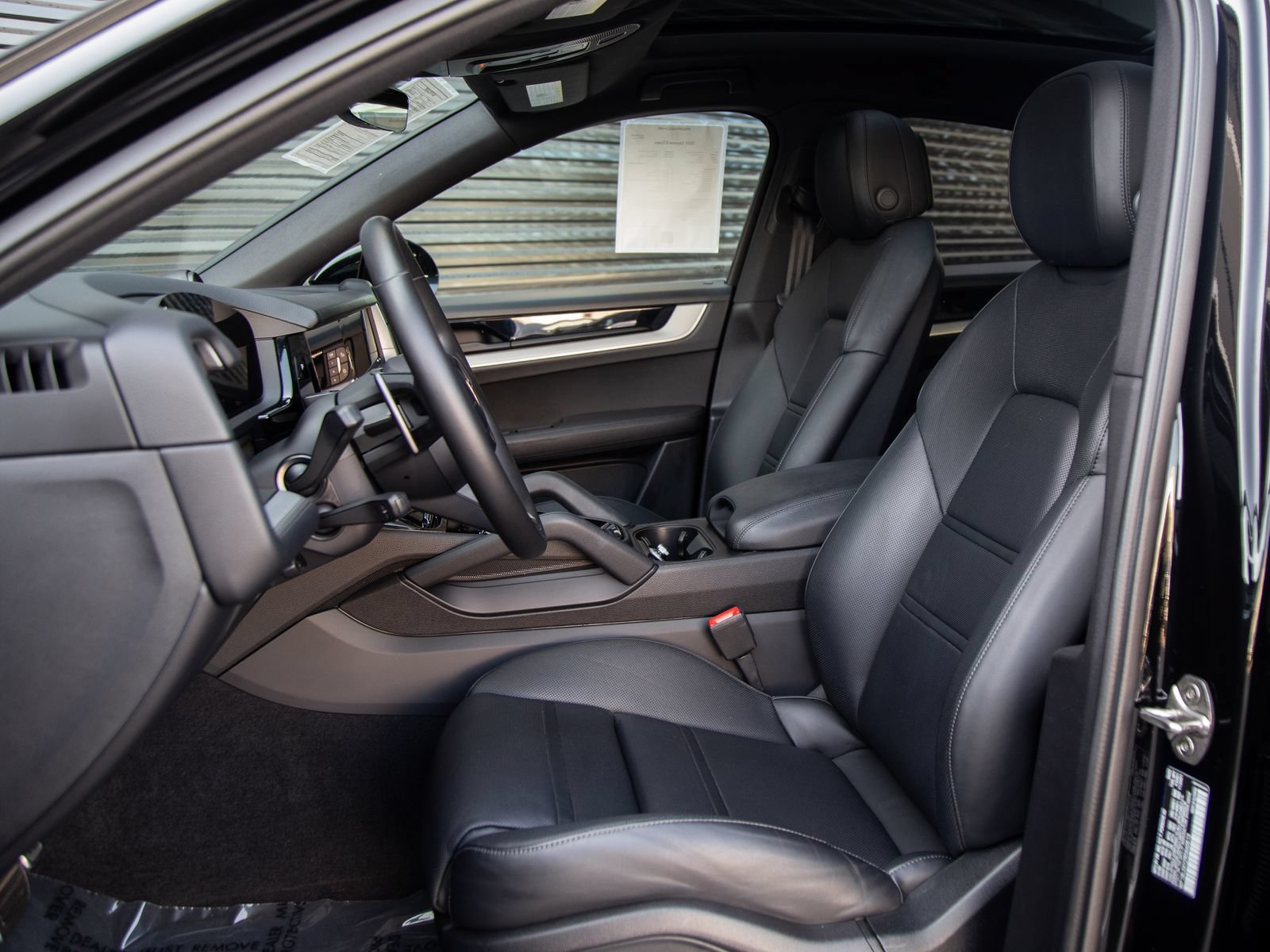 Certified 2024 Porsche Cayenne S AWD/4WD image 5