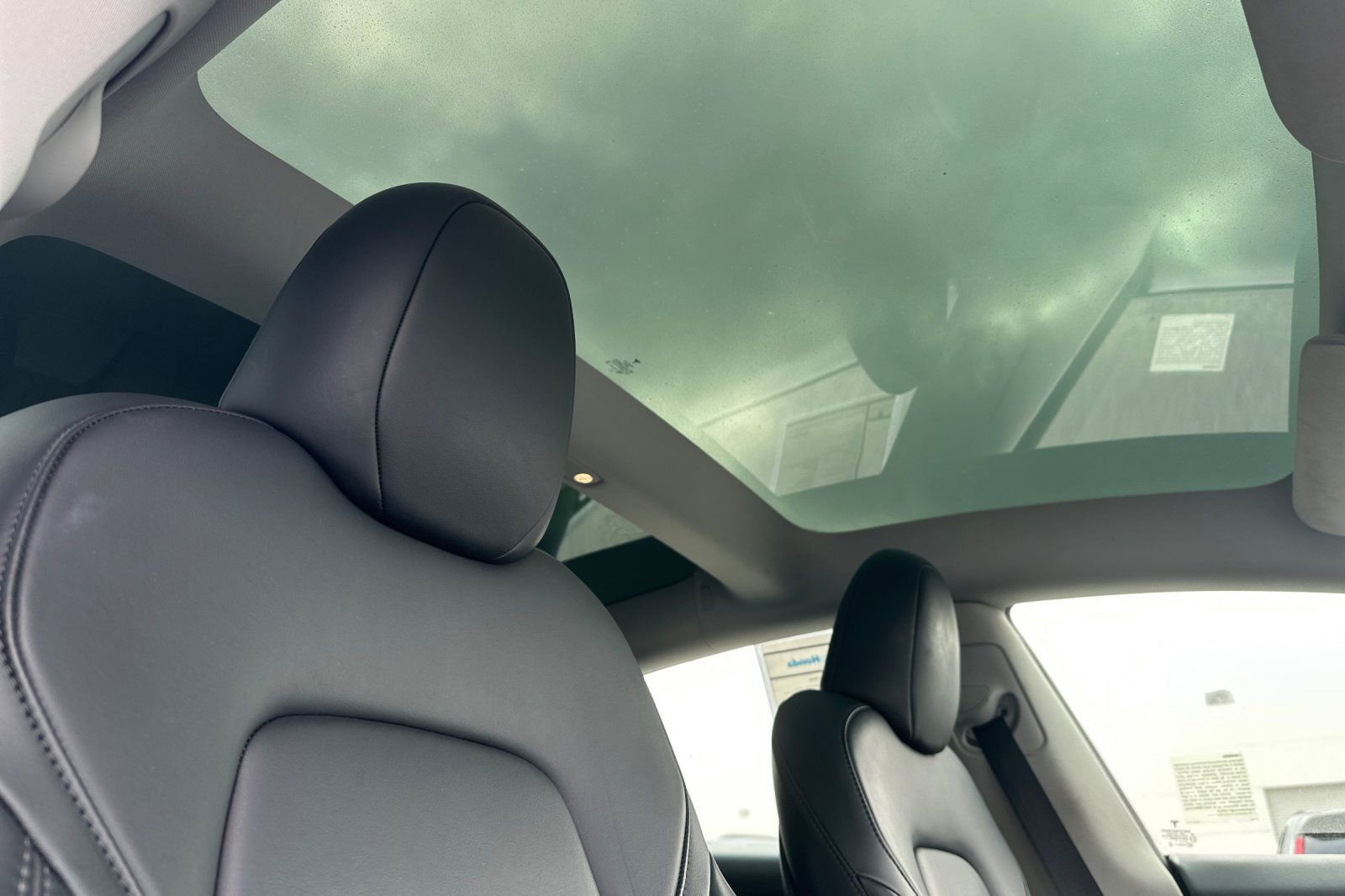 Used 2023 Tesla Model 3 Standard Range image 19