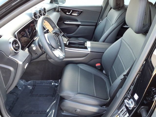 Used 2025 Mercedes-Benz GLC 350e 4MATIC image 15