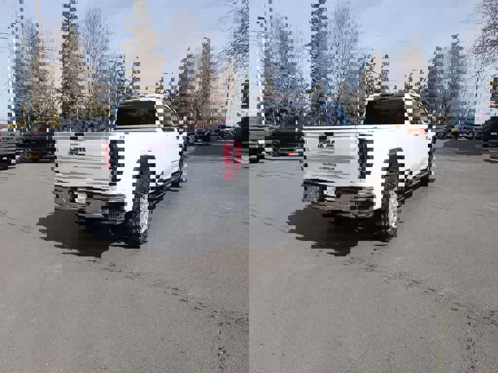 Used 2024 GMC Sierra 2500 SLE w/ SLE Value Package; image 6