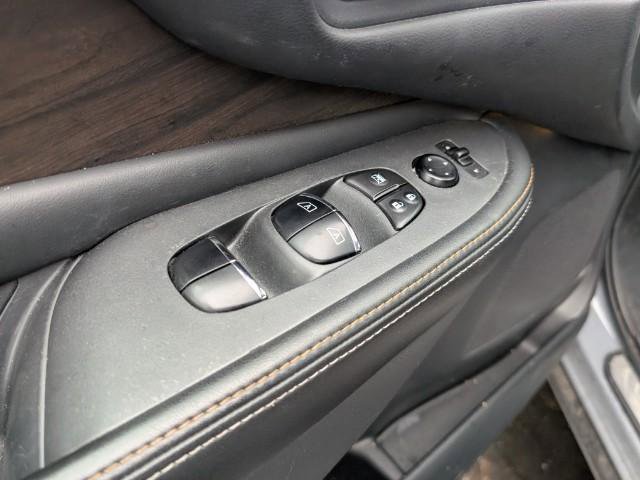 Used 2021 Nissan Murano Platinum w/ Cargo Package image 16