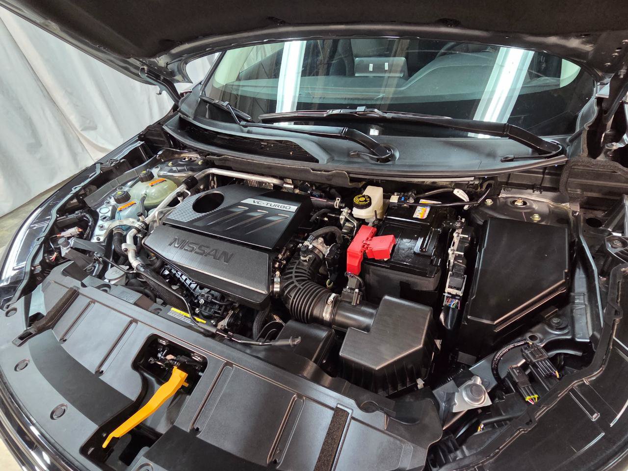 Used 2025 Nissan Rogue SV AWD/4WD image 9