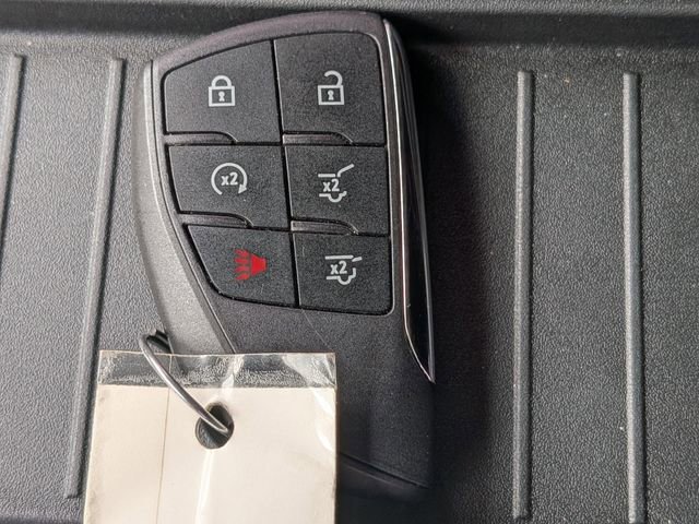 Used 2024 GMC Yukon AT4 w/ Technology Package AWD/4WD image 33