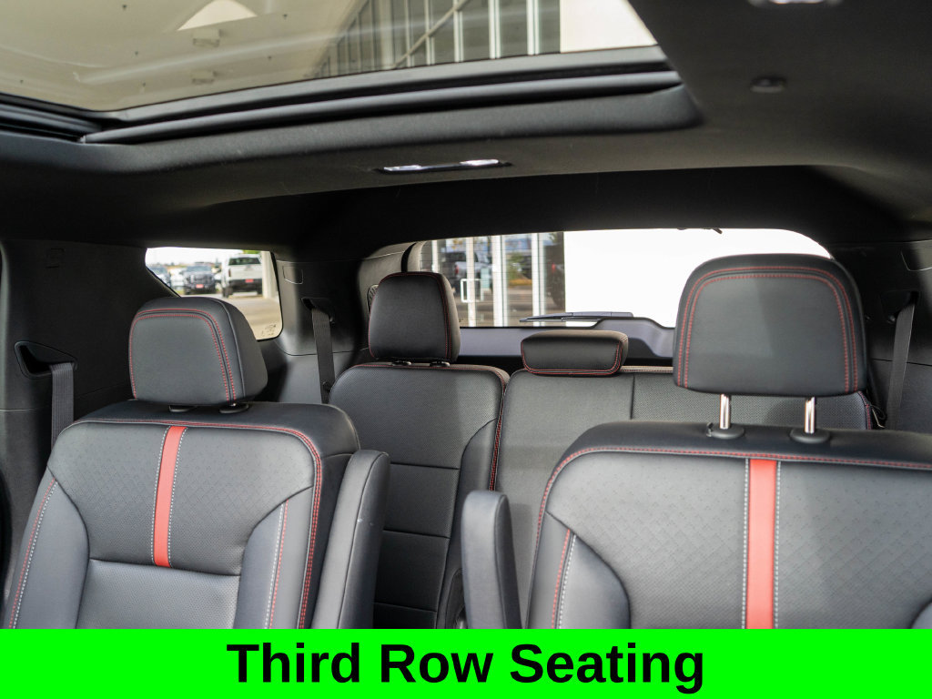 Used 2026 Chevrolet Traverse RS AWD/4WD image 14