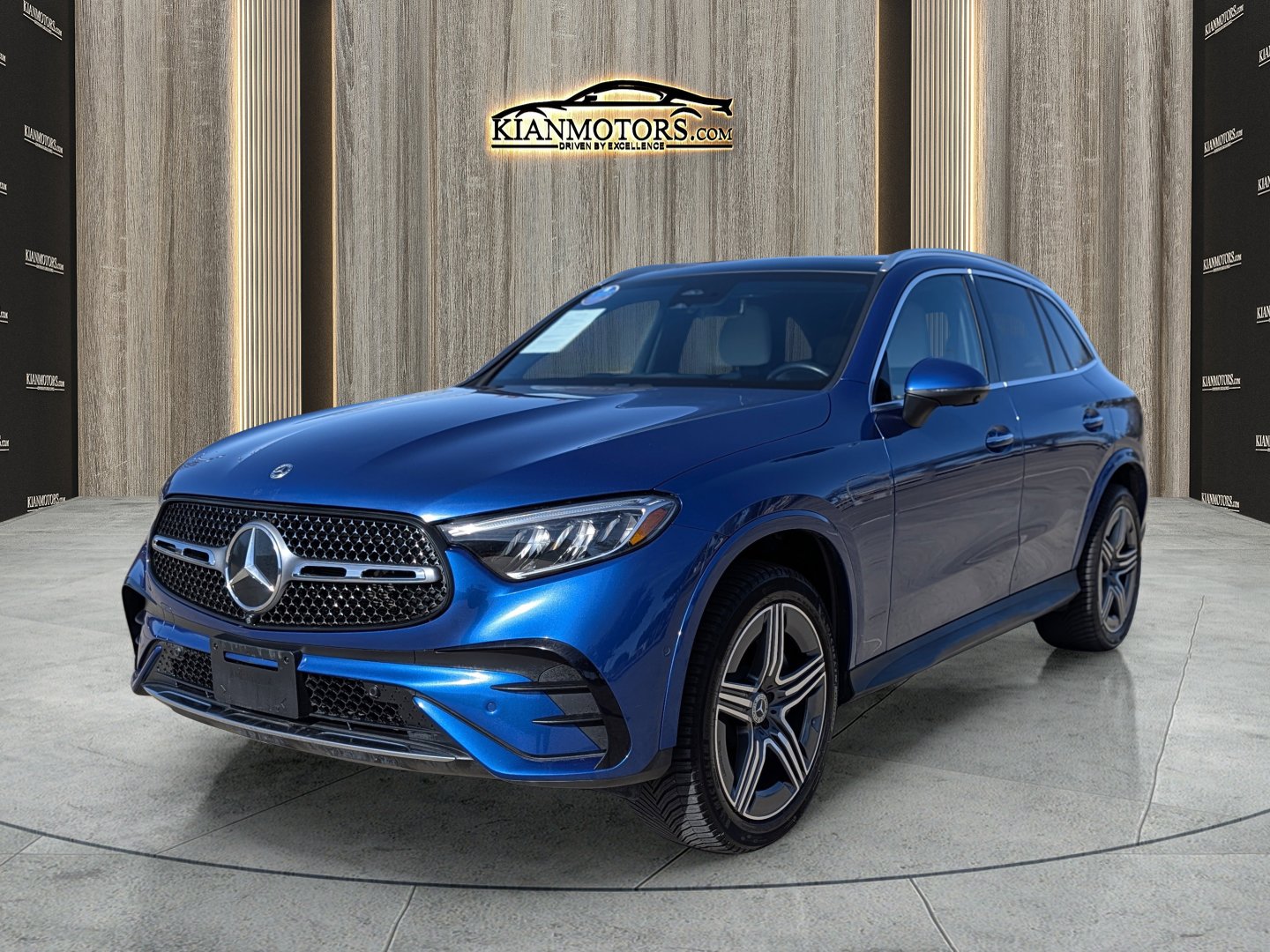 Used 2023 Mercedes-Benz GLC 300 w/ AMG Line image 3