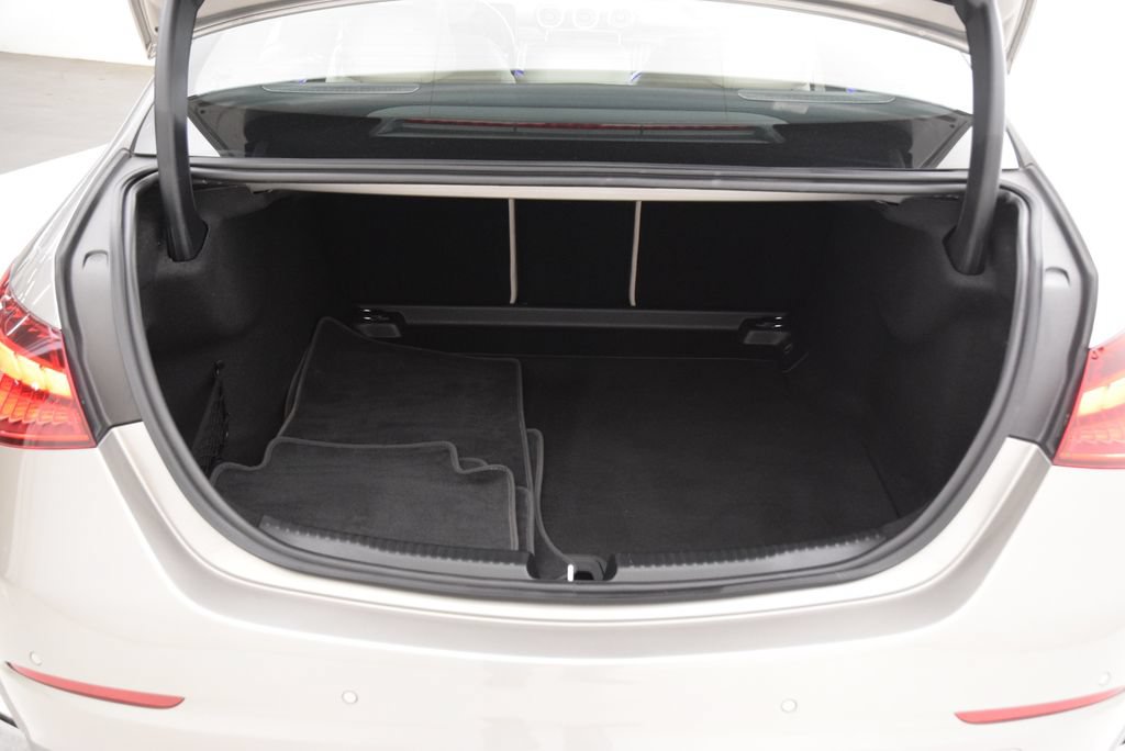 Used 2022 Mercedes-Benz C 300 Sedan image 29