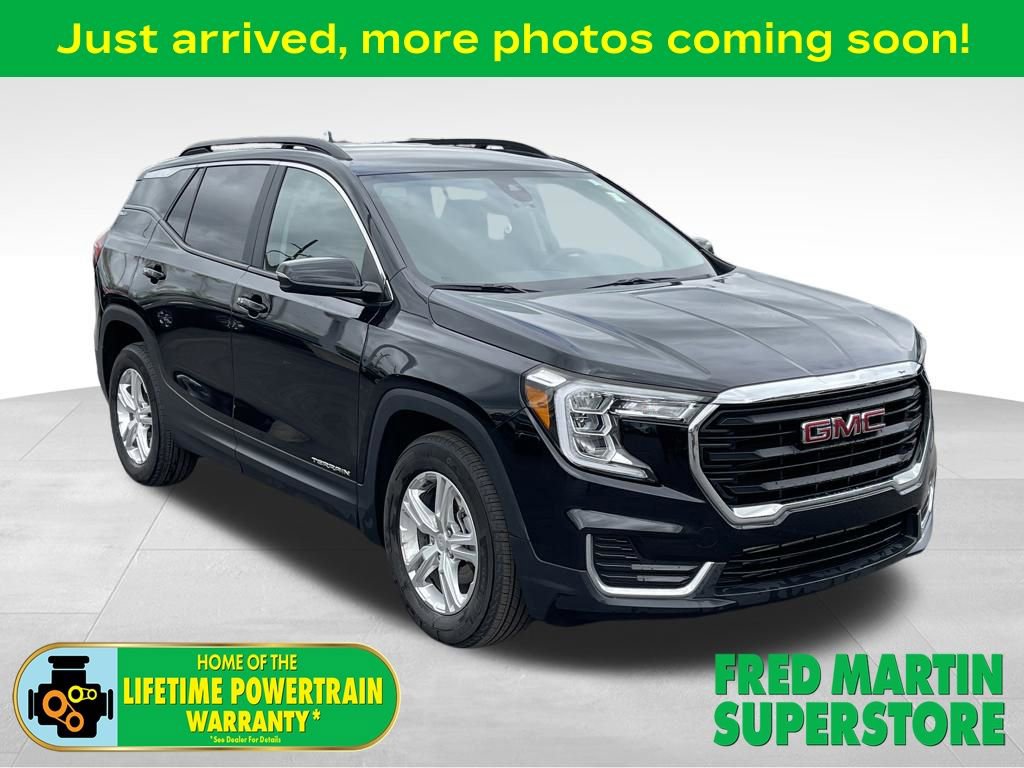 Used 2024 GMC Terrain SLE w/ Driver Convenience Package FWD image 1