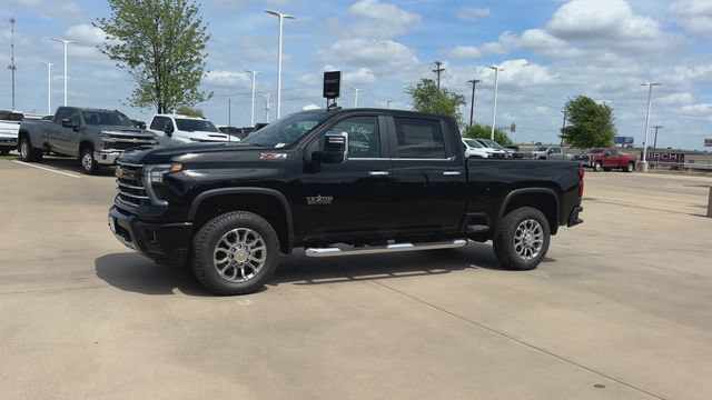 New 2026 Chevrolet Silverado 2500 LT w/ Z71 Chrome Sport Edition AWD/4WD image 5