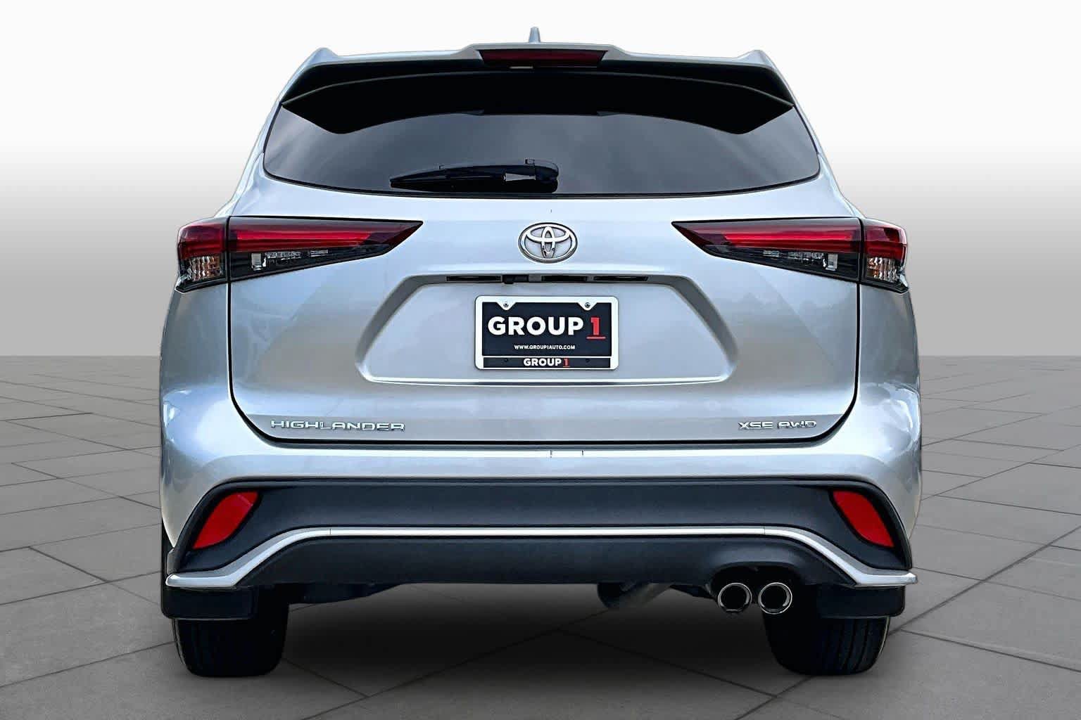 Used 2024 Toyota Highlander XSE AWD/4WD image 5