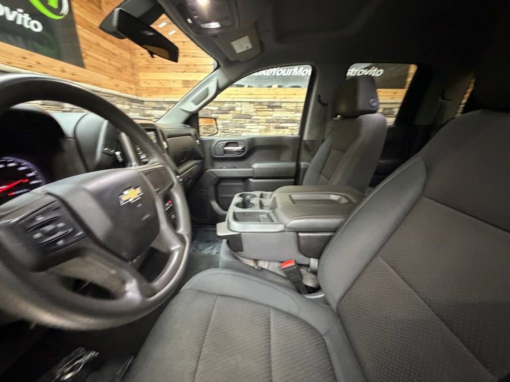 Used 2019 Chevrolet Silverado 1500 Custom w/ Custom Convenience Package image 12