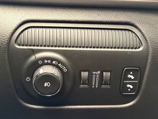 Used 2023 Jeep Wagoneer Series II w/ Premium Group I image 5