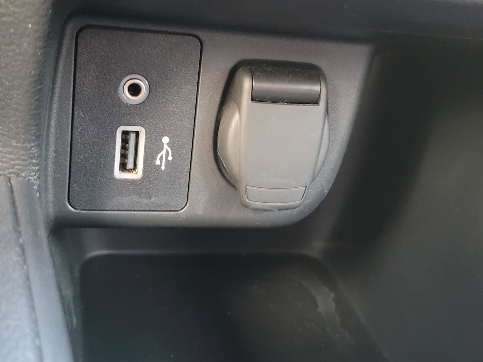 Used 2024 Nissan Versa S w/ S Plus Package image 15