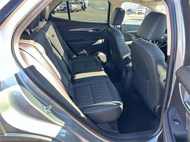 Used 2023 Buick Envision Avenir image 9