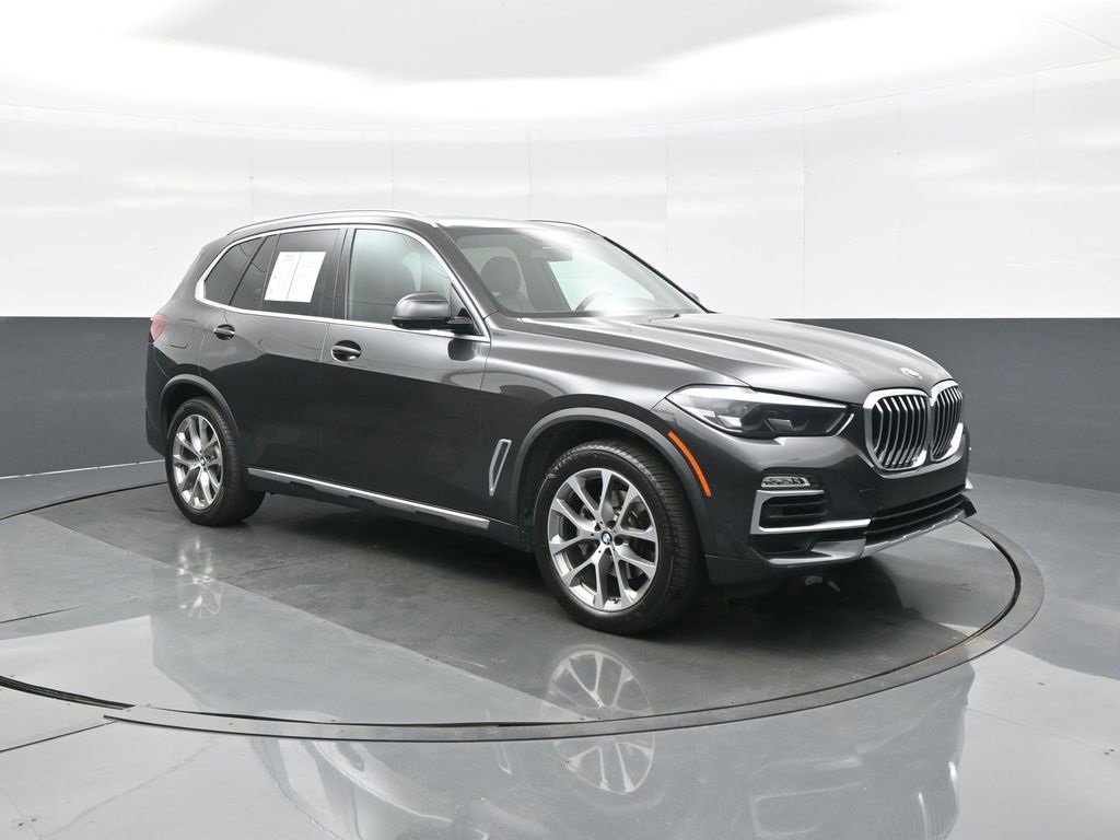 Used 2019 BMW X5 xDrive40i w/ Premium Package 2
