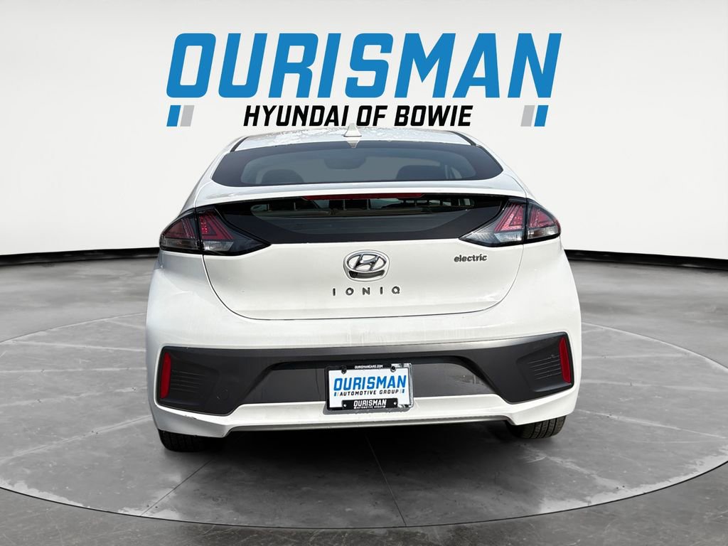Used 2020 Hyundai Ioniq Limited image 5