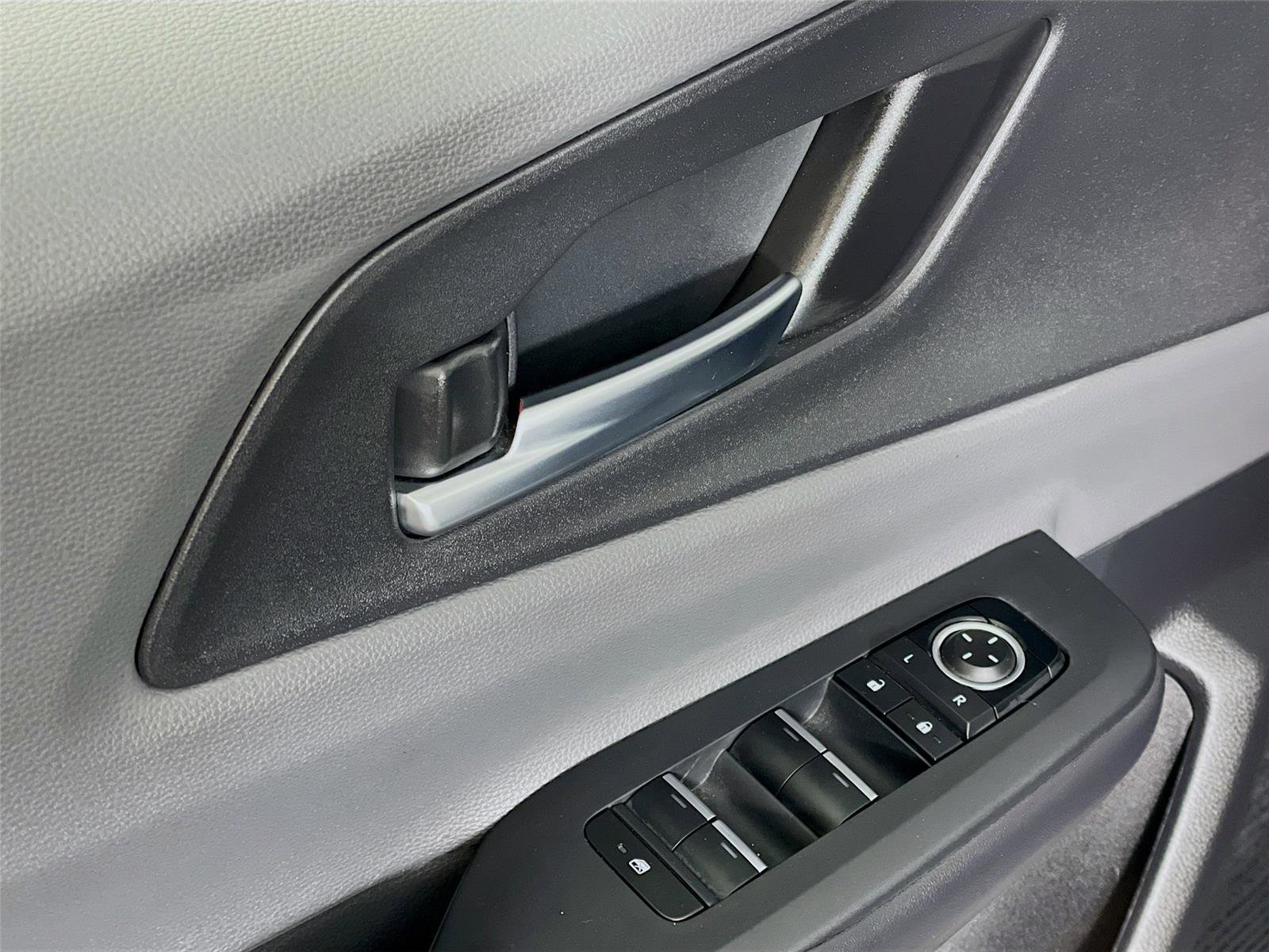 Used 2024 Toyota Prius XLE image 20