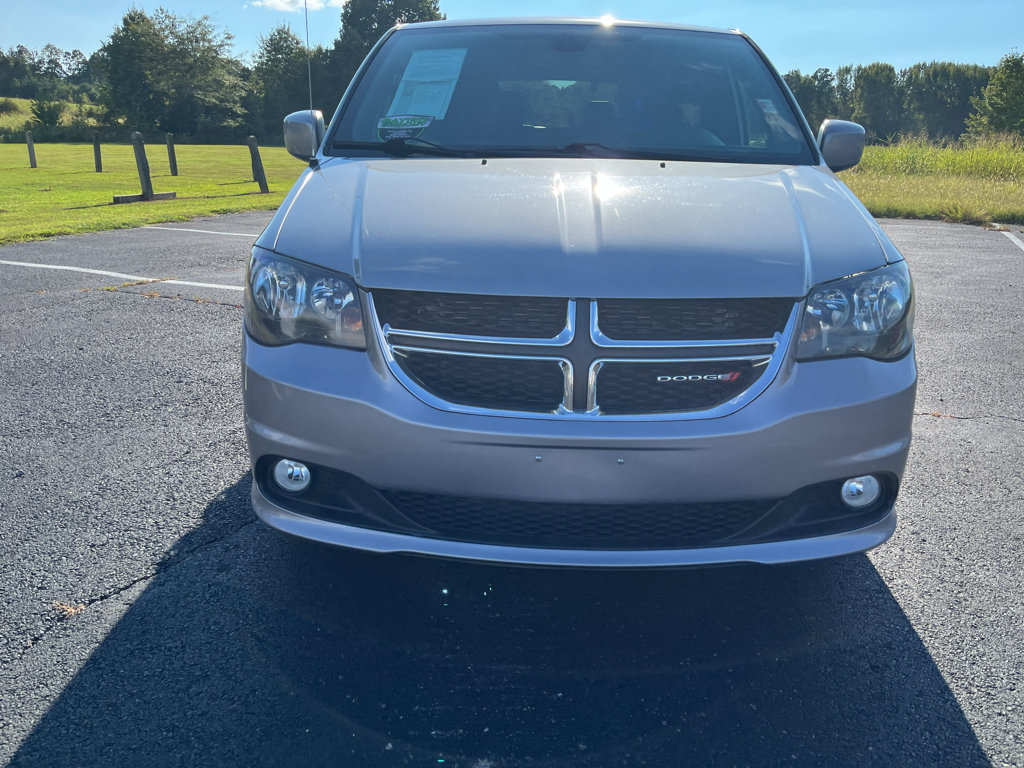 Used 2020 Dodge Grand Caravan GT FWD image 2