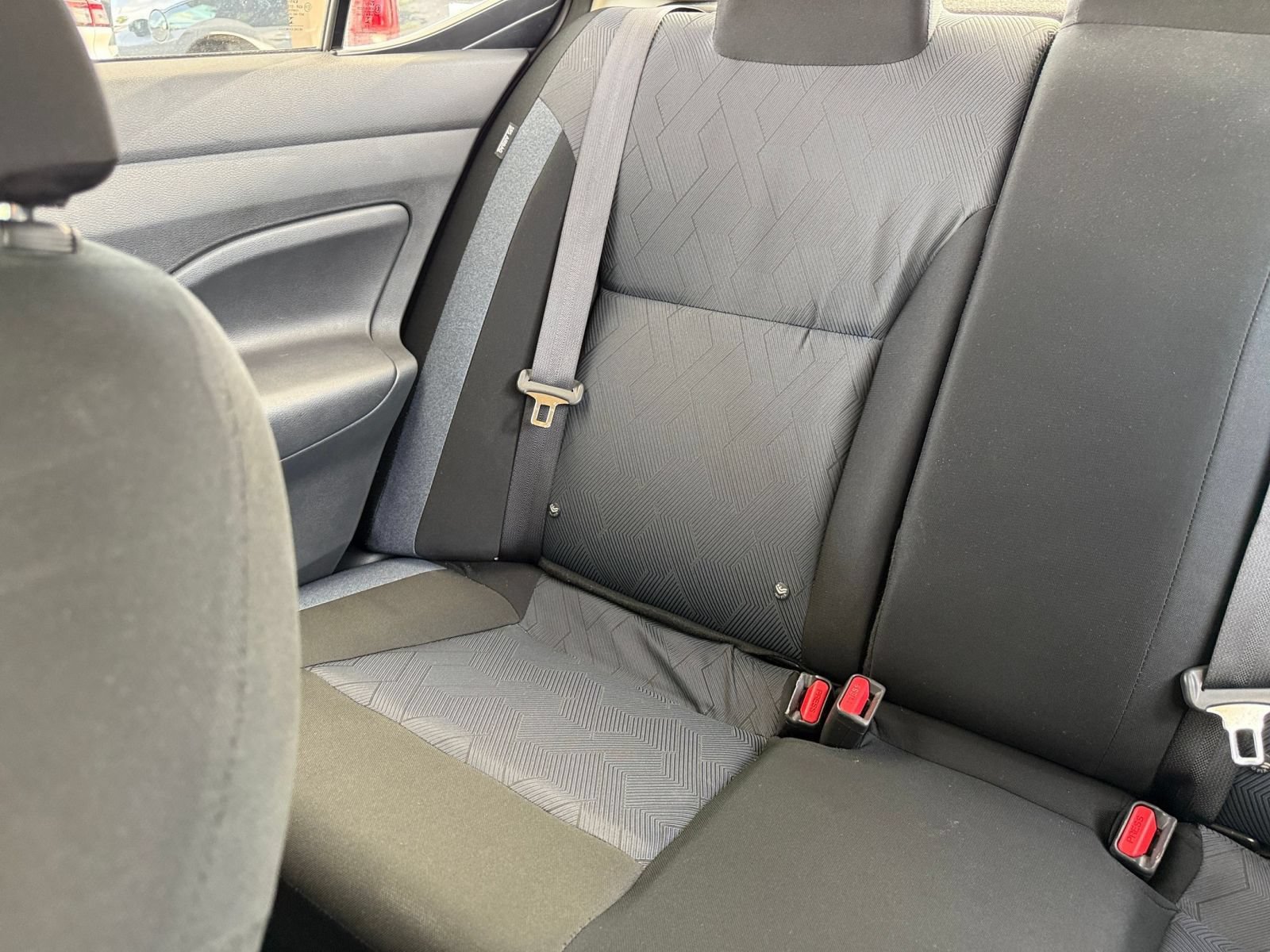 Used 2025 Nissan Versa SV FWD image 34