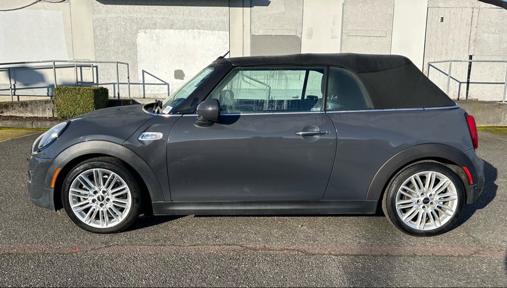 Used 2019 MINI Cooper S w/ Premium Package image 8