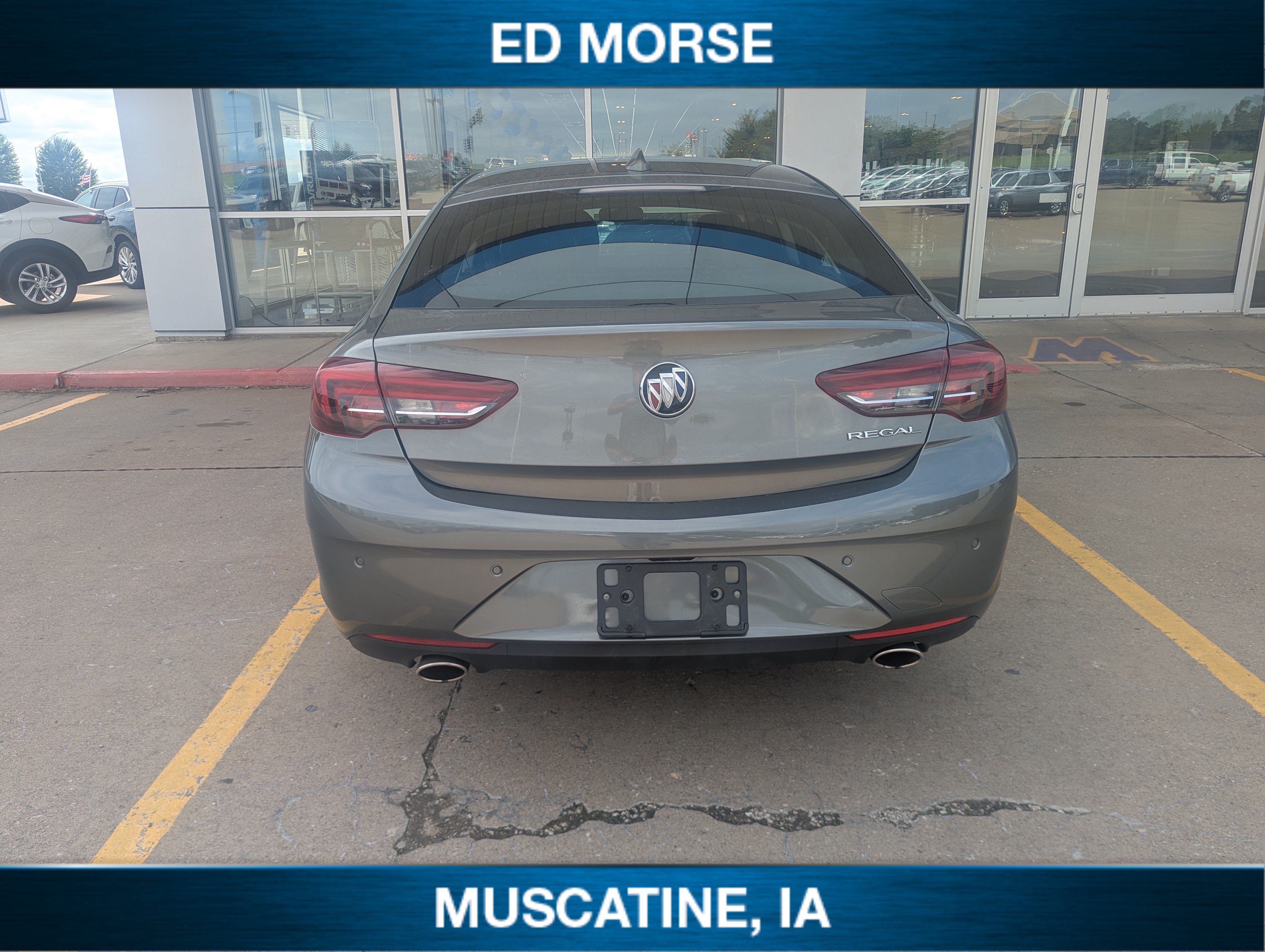 Used 2019 Buick Regal Preferred w/ Driver Confidence Package I FWD image 6