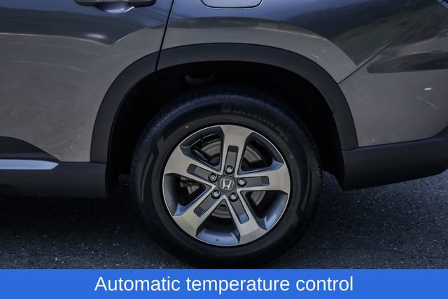 Used 2025 Honda Pilot EX-L image 16