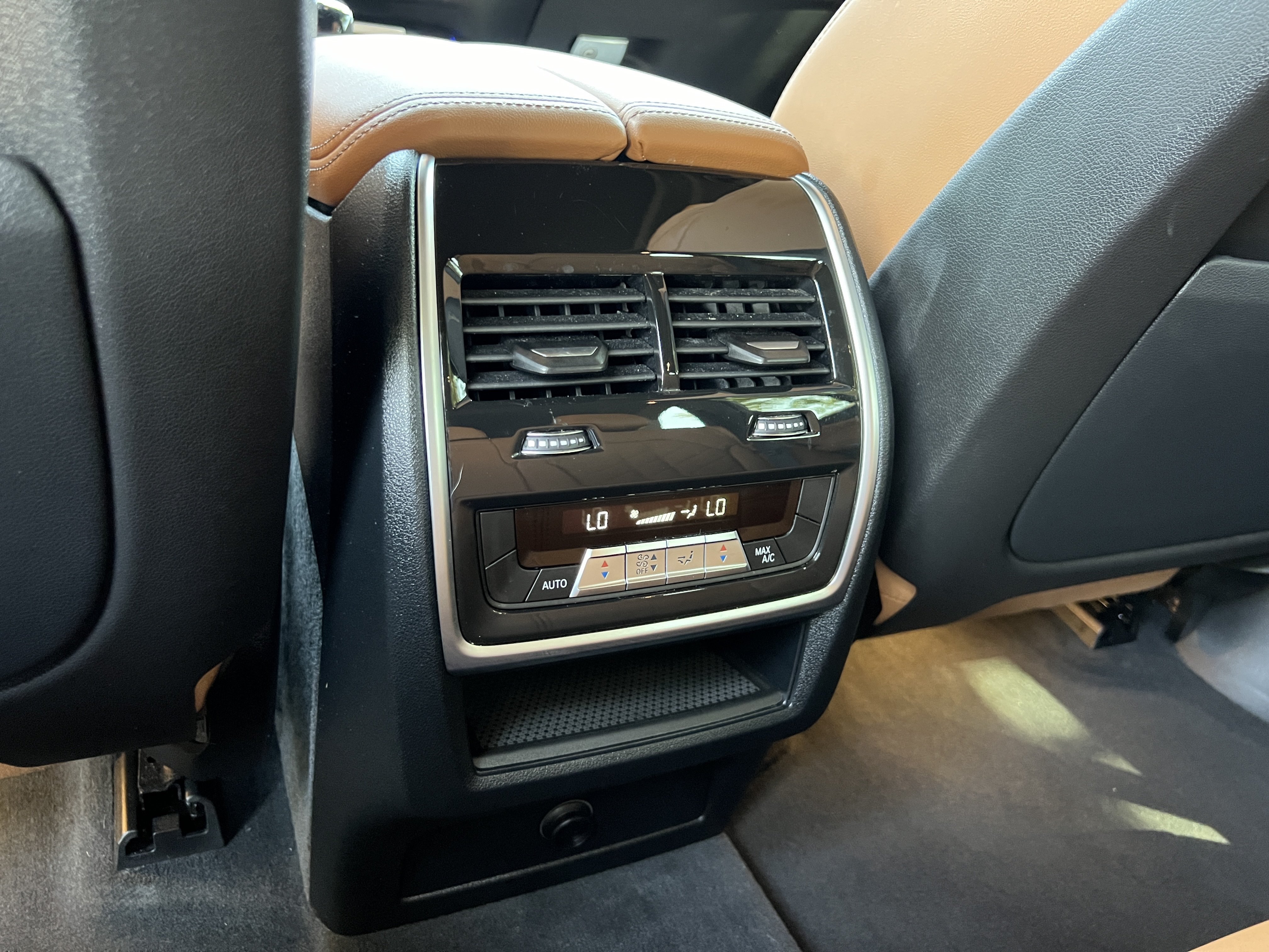 Used 2023 BMW X5 xDrive40i w/ Premium Package AWD/4WD image 26