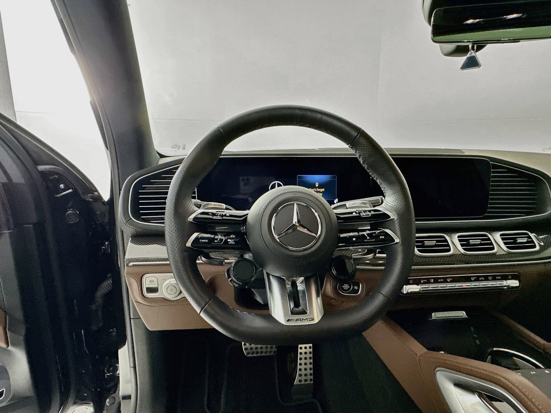 Used 2026 Mercedes-Benz GLS 63 AMG 4MATIC image 12