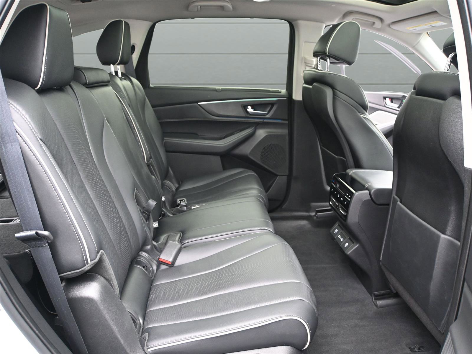 Certified 2022 Acura MDX SH-AWD w/ Advance Package image 26