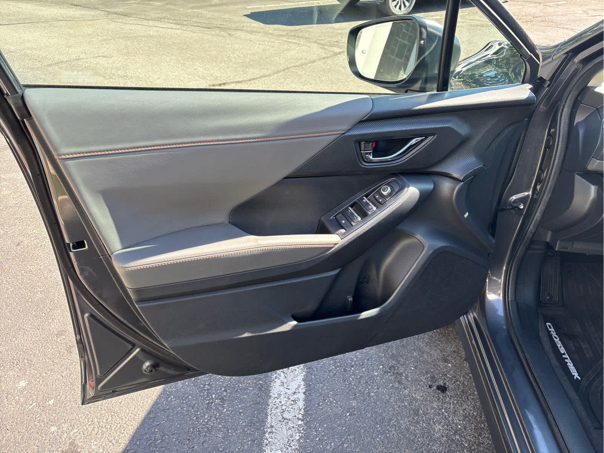 Used 2024 Subaru Crosstrek 2.5i Limited AWD/4WD image 18