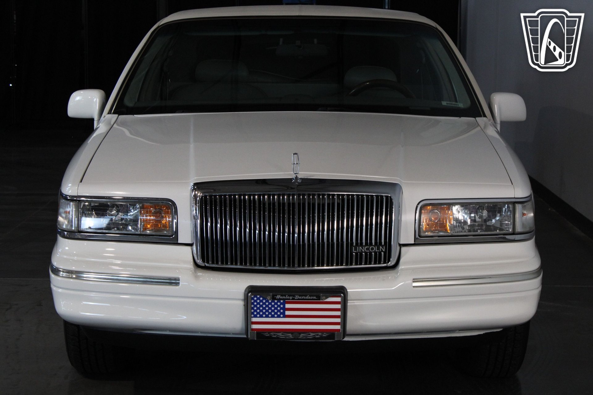 Used 1996 Lincoln Town Car Executive image 13