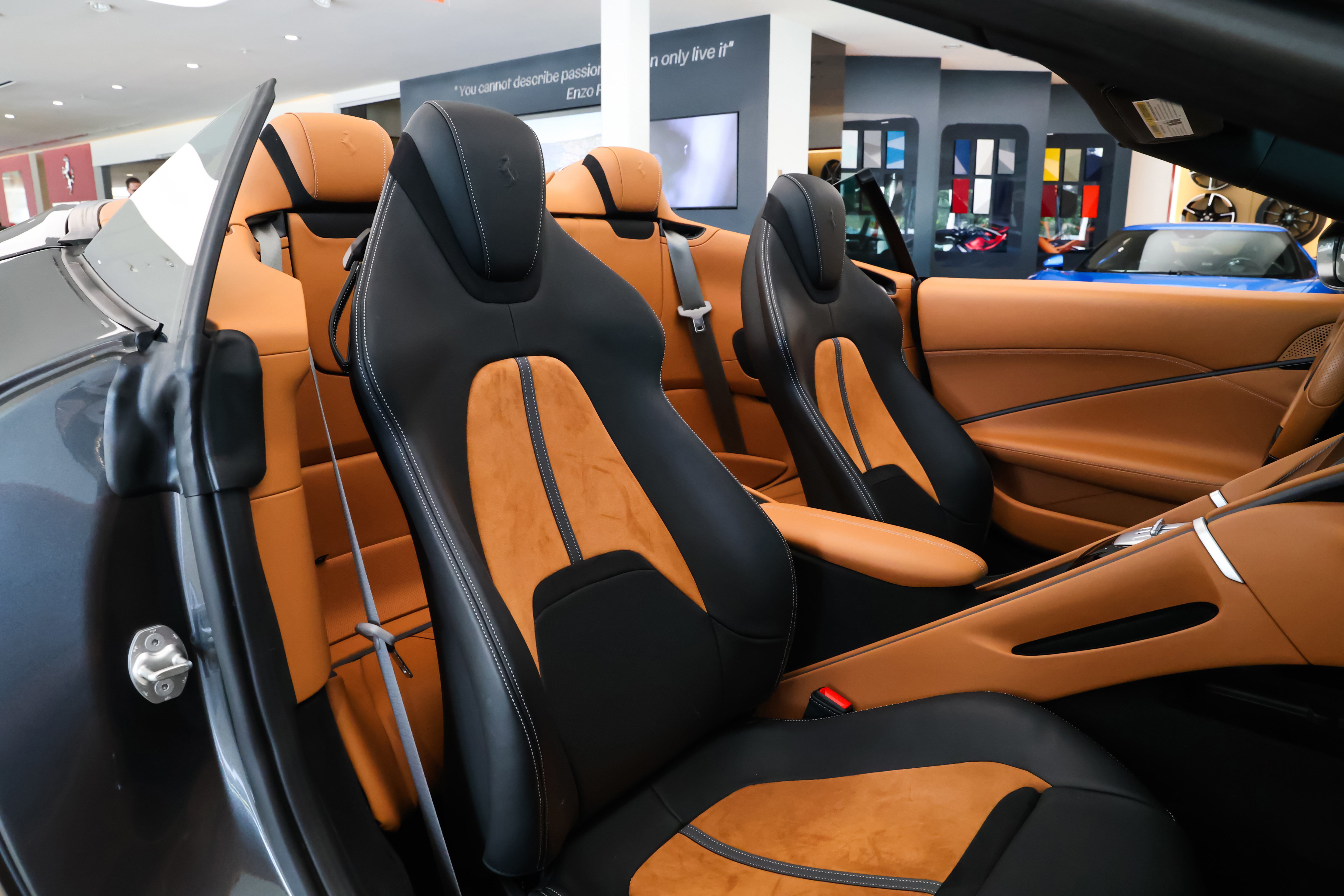 Used 2025 Ferrari Roma Spider RWD image 19