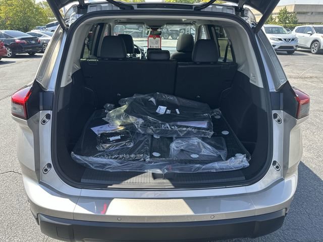 New 2026 Nissan Rogue SV w/ SV Premium Package image 31