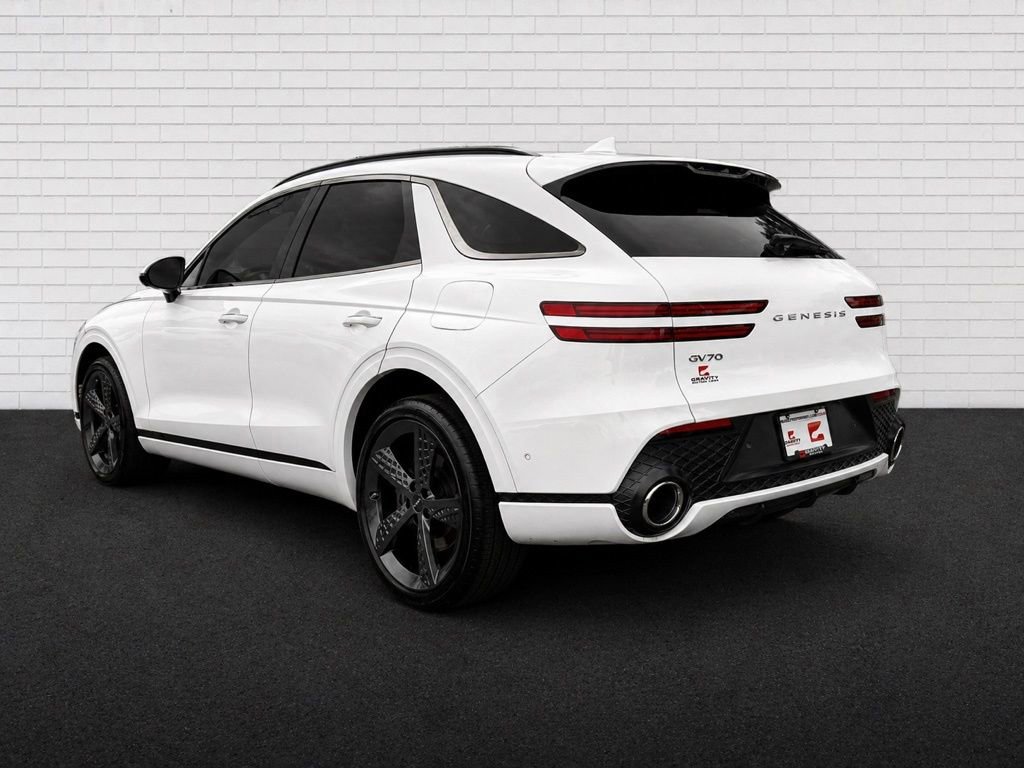 Used 2022 Genesis GV70 3.5T Sport w/ Sport Prestige Package AWD/4WD image 8