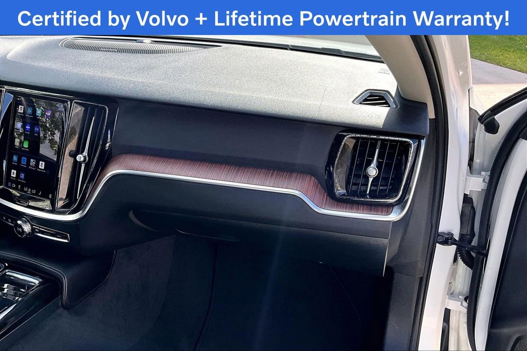Used 2023 Volvo S60 T8 Plus image 21