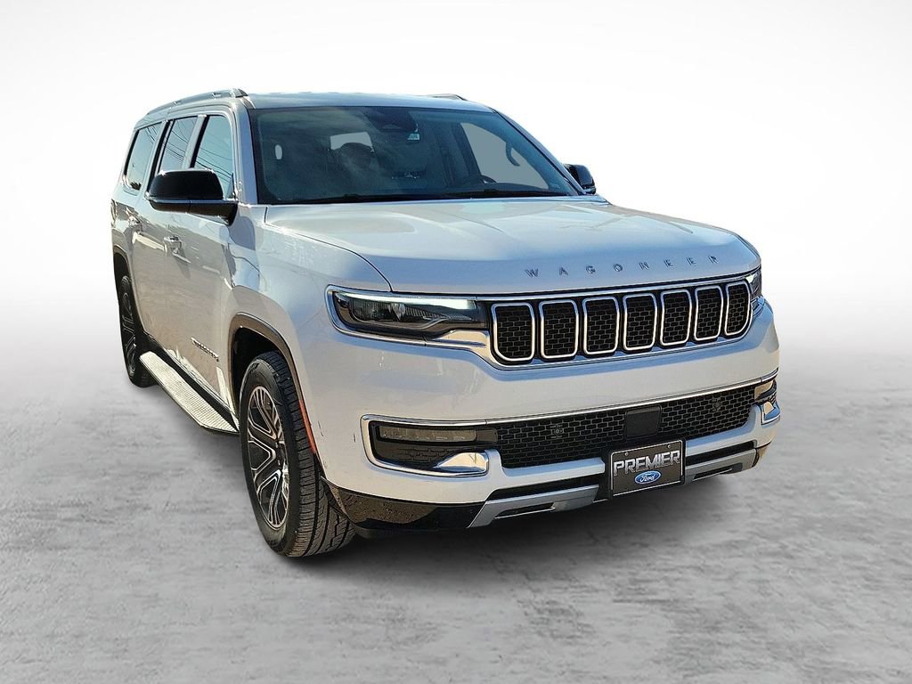 Used 2024 Jeep Wagoneer L Series II RWD image 2