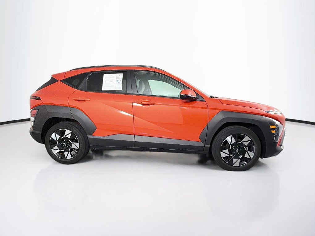 Used 2024 Hyundai Kona SEL FWD image 11