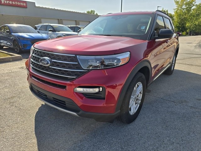 Used 2023 Ford Explorer XLT w/ Equipment Group 202A image 7