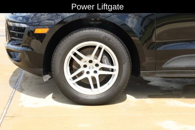 Used 2018 Porsche Macan image 12