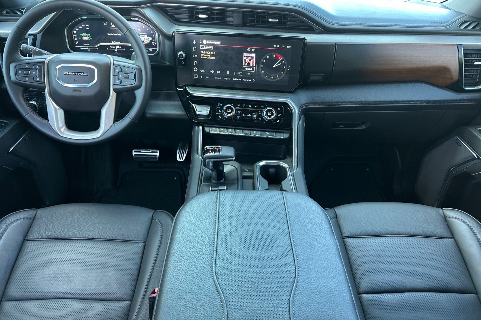 Used 2025 GMC Sierra 1500 Denali w/ Denali Reserve Package AWD/4WD image 15