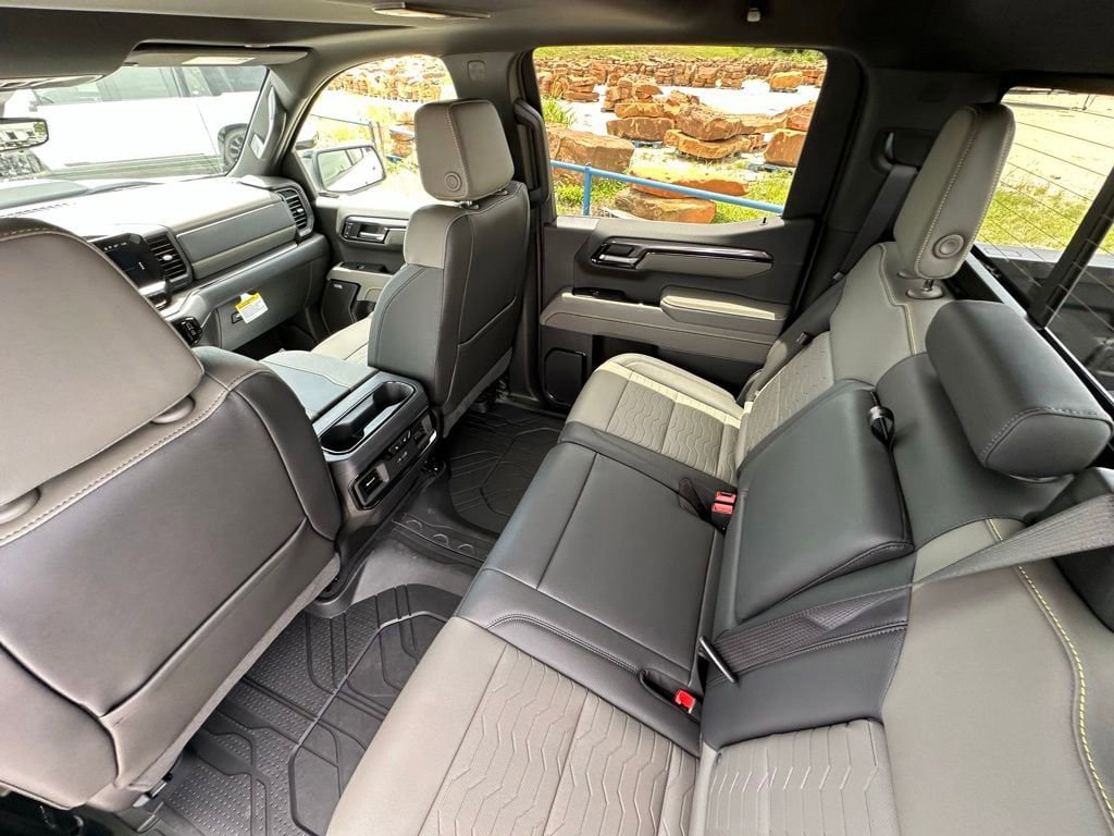 New 2026 Chevrolet Silverado 1500 ZR2 AWD/4WD image 29