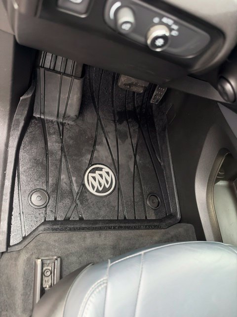 Used 2021 Buick Enclave Premium w/ Surround and Sites Package AWD/4WD image 9