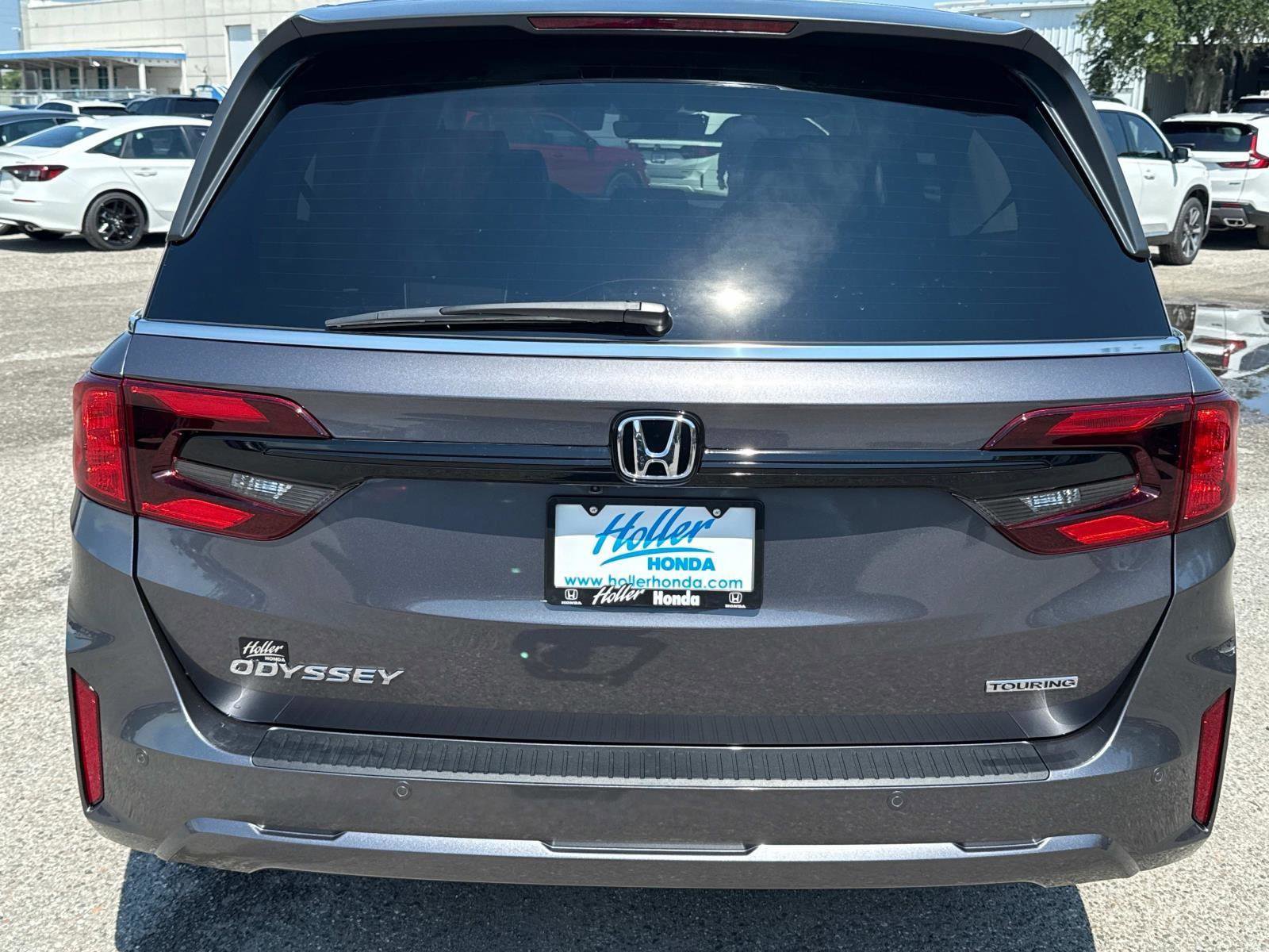 New 2026 Honda Odyssey Touring image 5