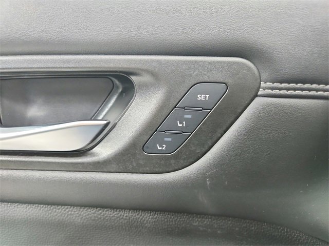 Used 2024 Nissan Pathfinder Platinum w/ Lighting Package (N93) image 21