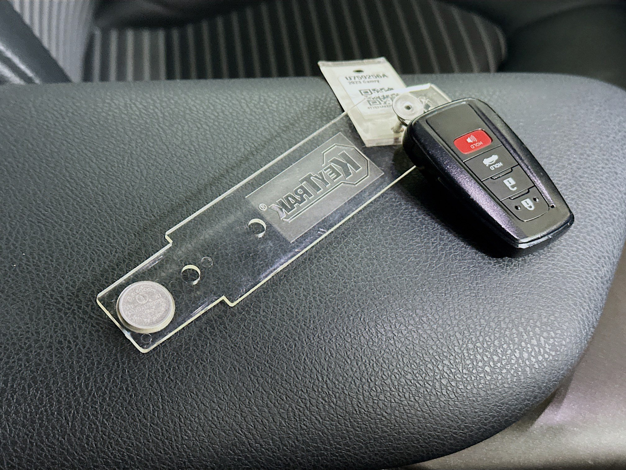 Used 2023 Toyota Camry SE w/ Audio Upgrade Package FWD image 33
