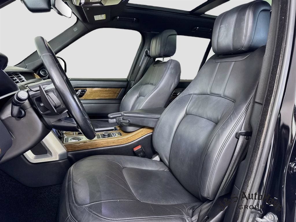 Used 2019 Land Rover Range Rover Supercharged AWD/4WD image 11