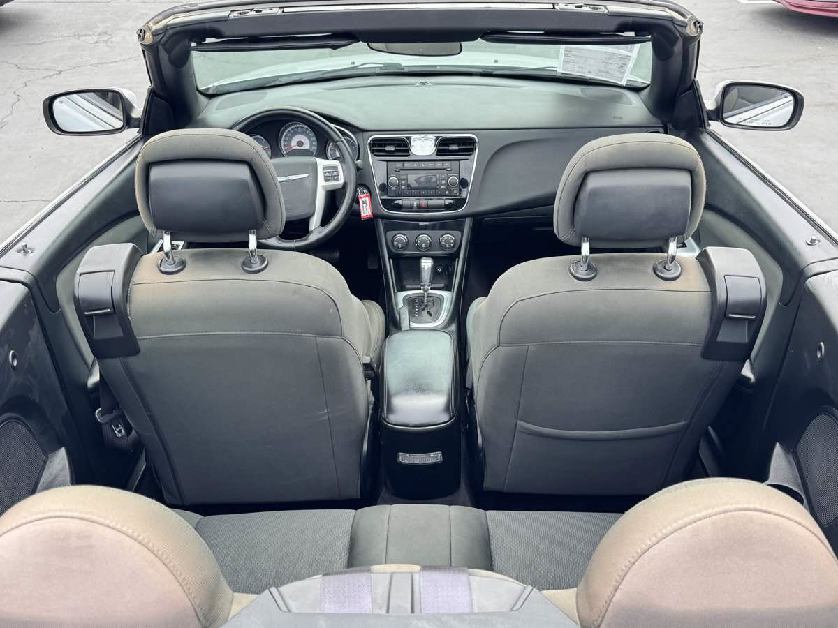 Used 2011 Chrysler 200 Touring FWD image 48