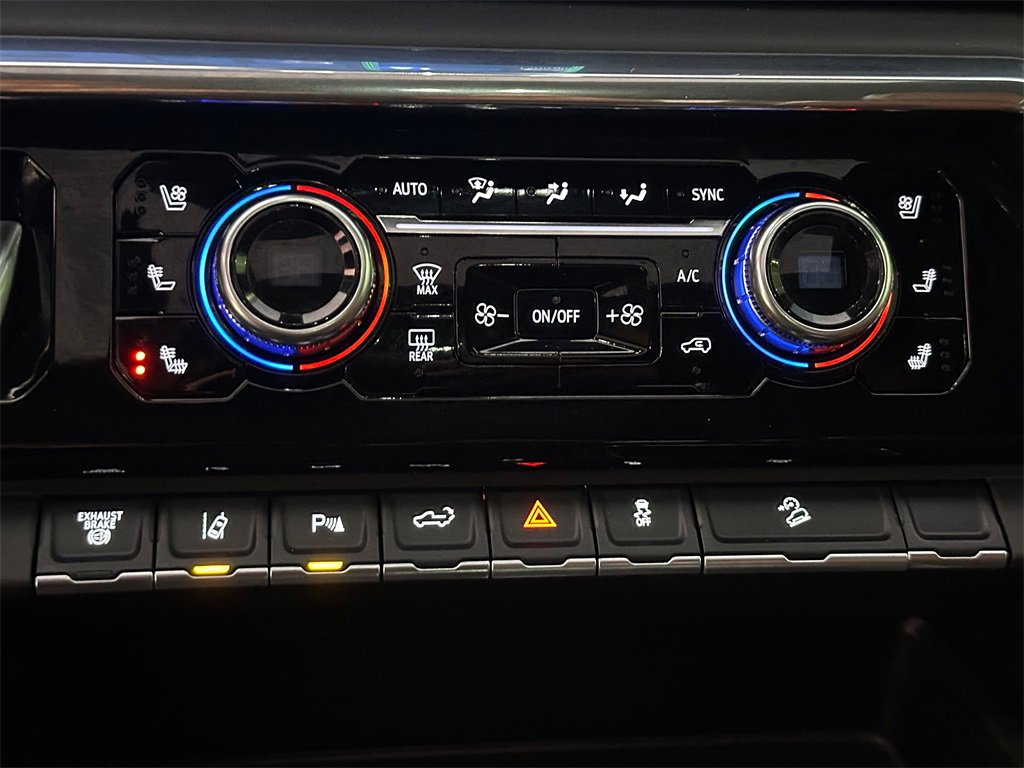 Used 2025 GMC Sierra 2500 Denali Ultimate image 29