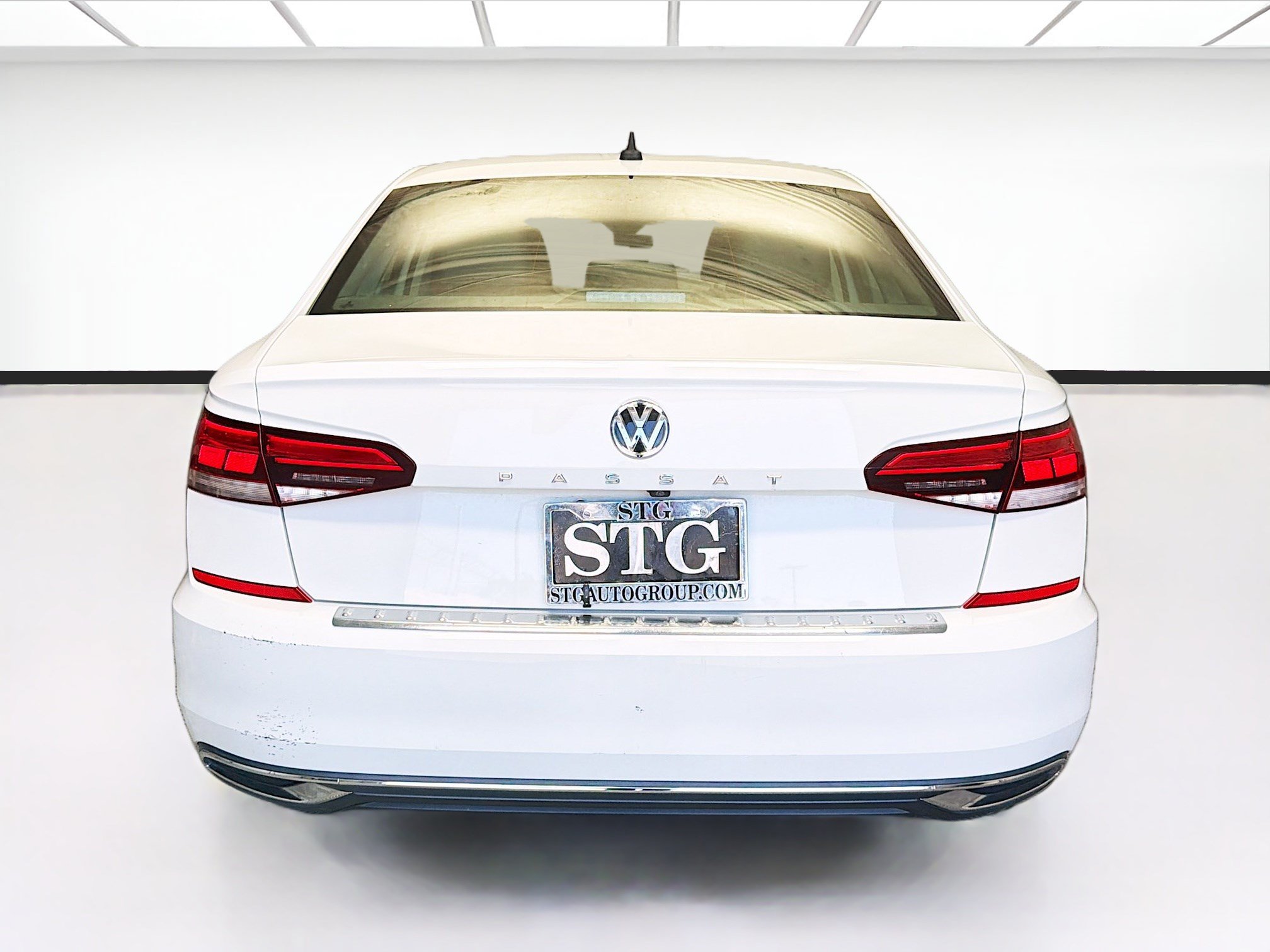 Used 2022 Volkswagen Passat 2.0T SE FWD image 5
