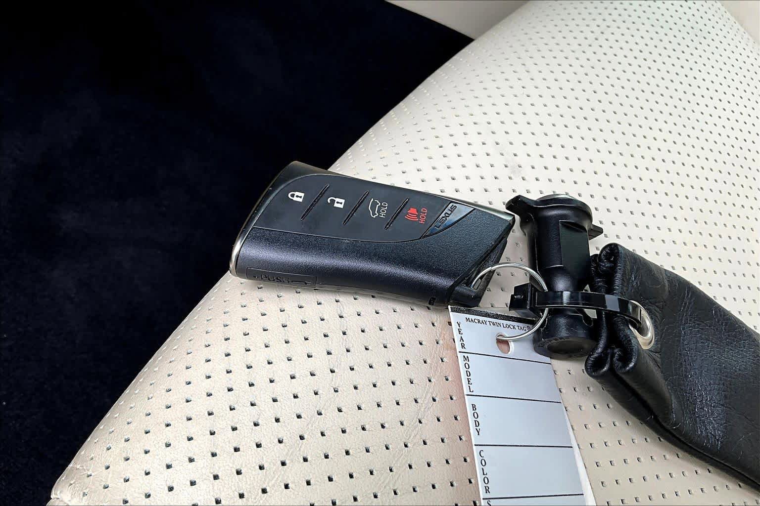 Used 2020 Lexus GX 460 Luxury w/ Accessory Package image 15